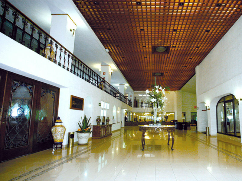 Radisson Hotel & Convention Center Toluca Exterior foto